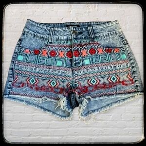 3/$30 CELEBRITY PINK mexican aztec embroidered cut-off lowrise frayed shorts
